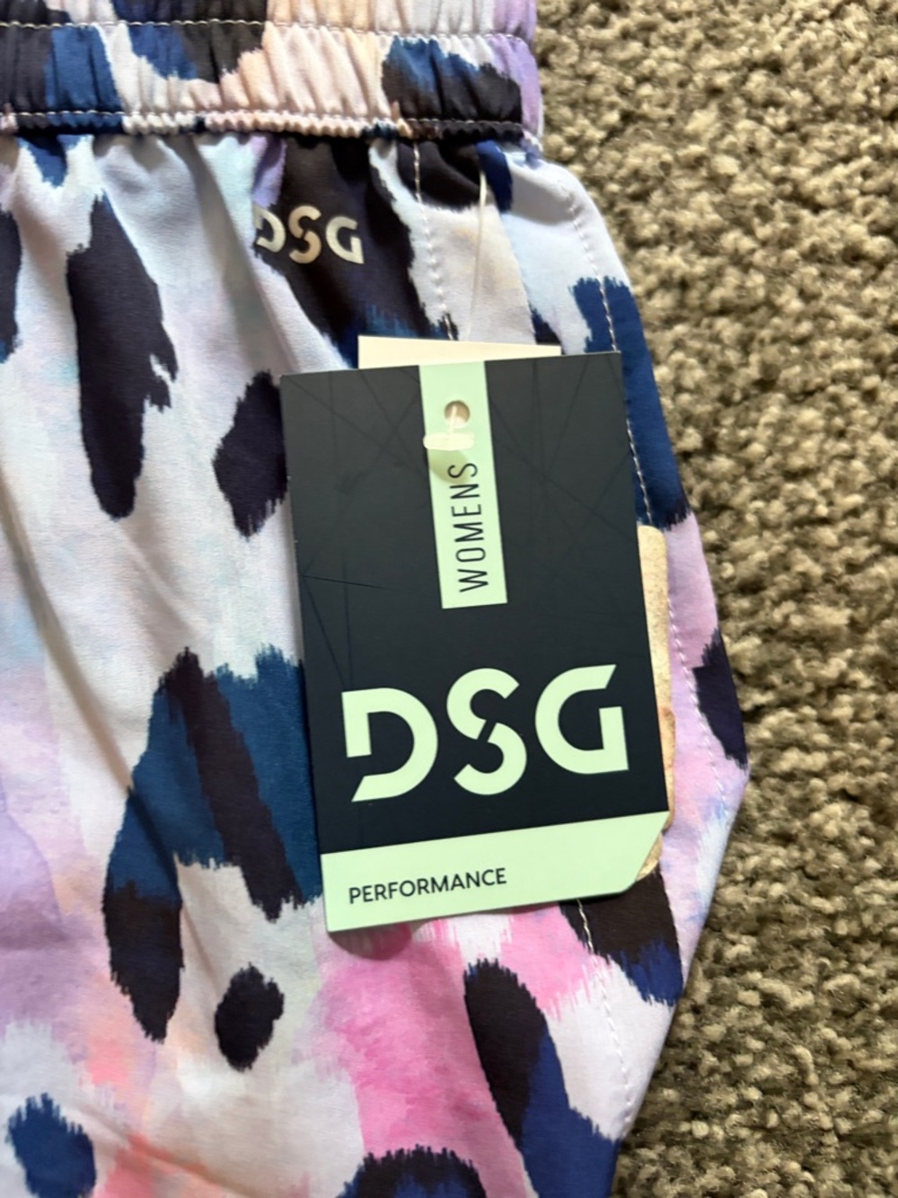 DSG Stride Active Shorts Lavender Leopard Print NWT Size Large - Picture 2 of 11
